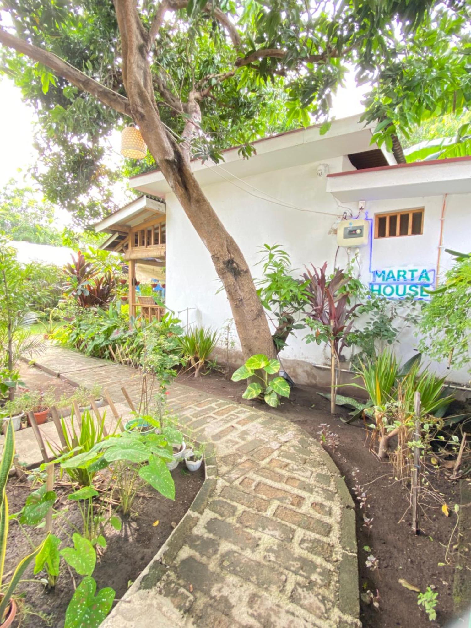 Hotel Marta House Gili Air Esterno foto