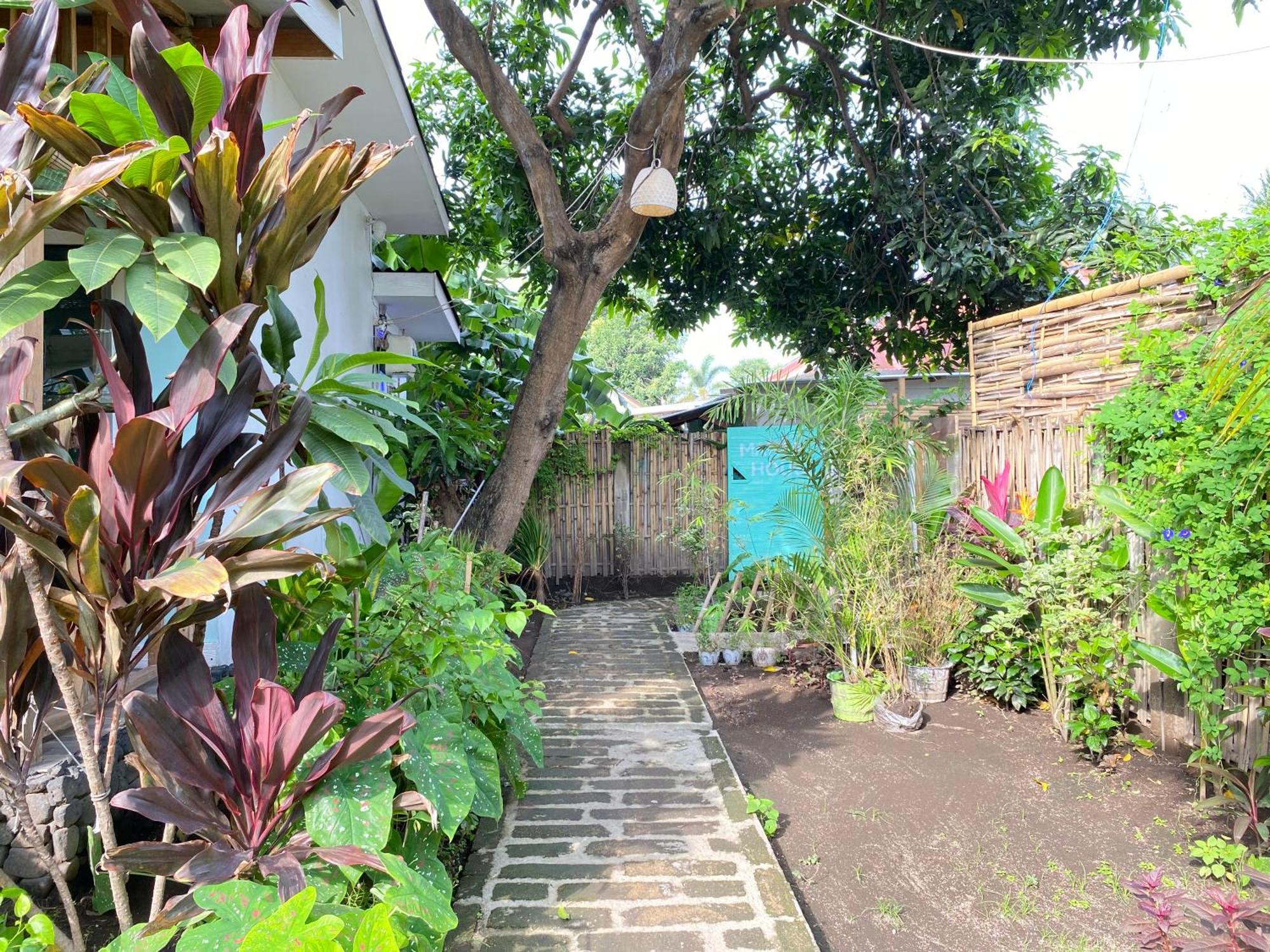 Hotel Marta House Gili Air Esterno foto